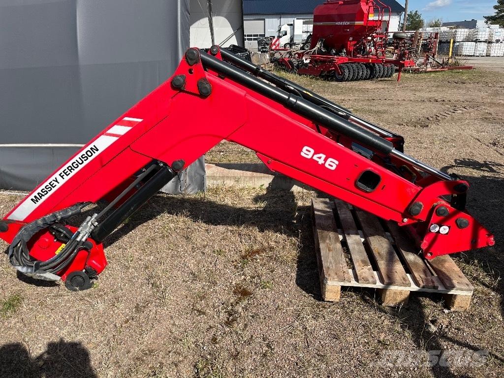 Massey Ferguson 945 Frontlastere og graveredskap