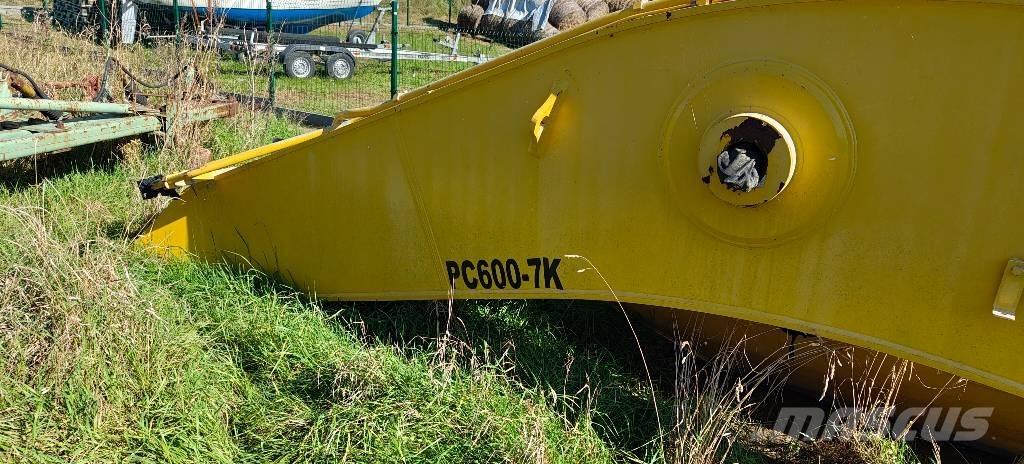 Komatsu PC 600-7K Bommer og stikker