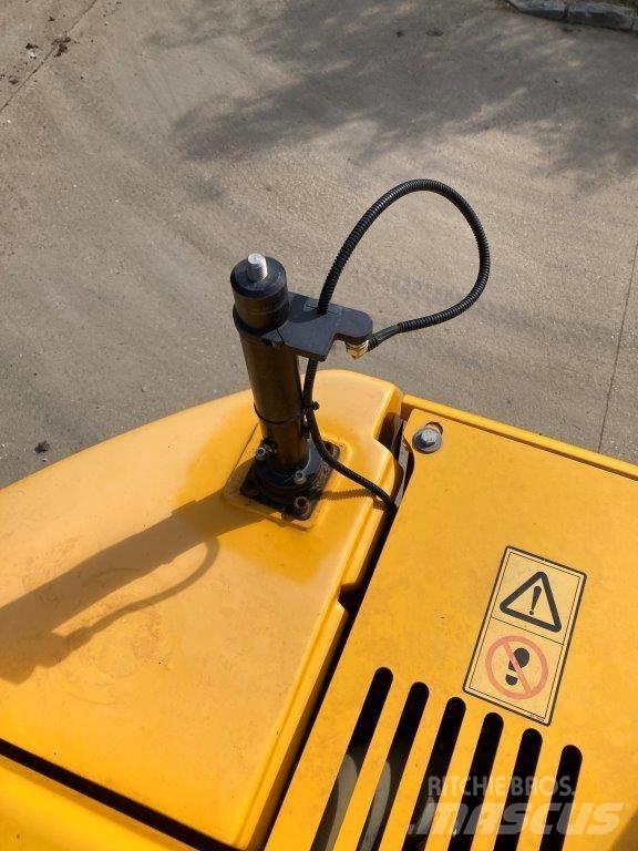 JCB 245 XR Beltegraver