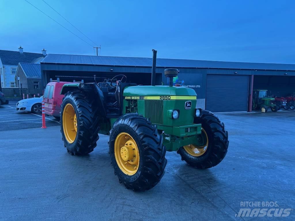 John Deere 2850 Traktorer
