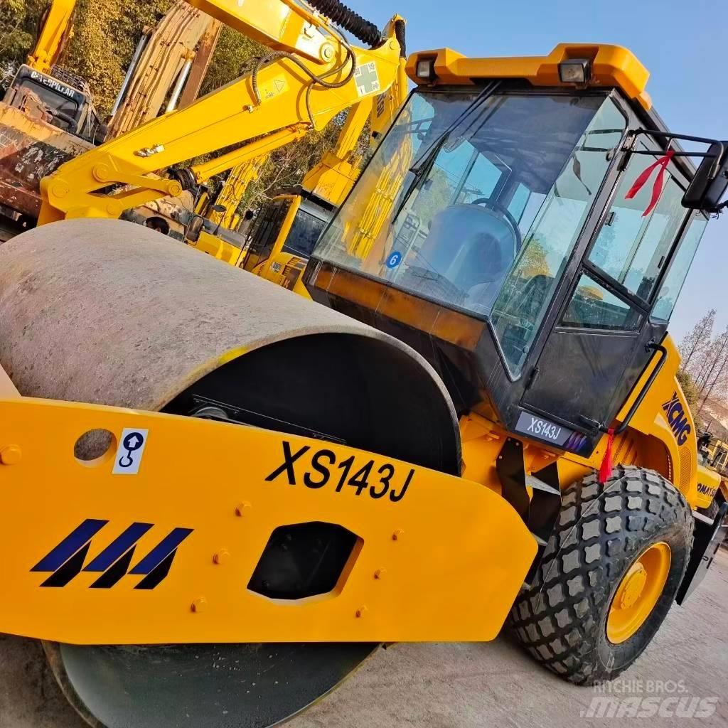 XCMG XS 142 J Valsetog