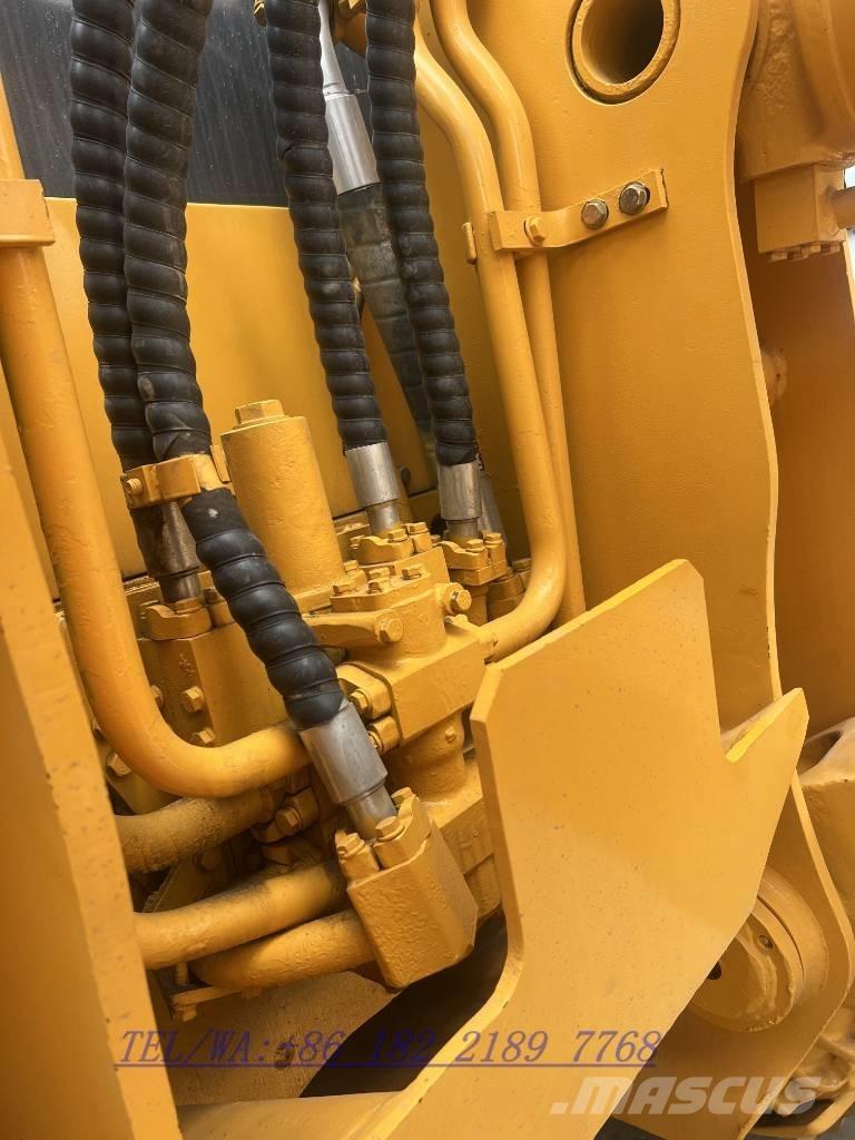 Shantui SD 32 Dozere Beltegående