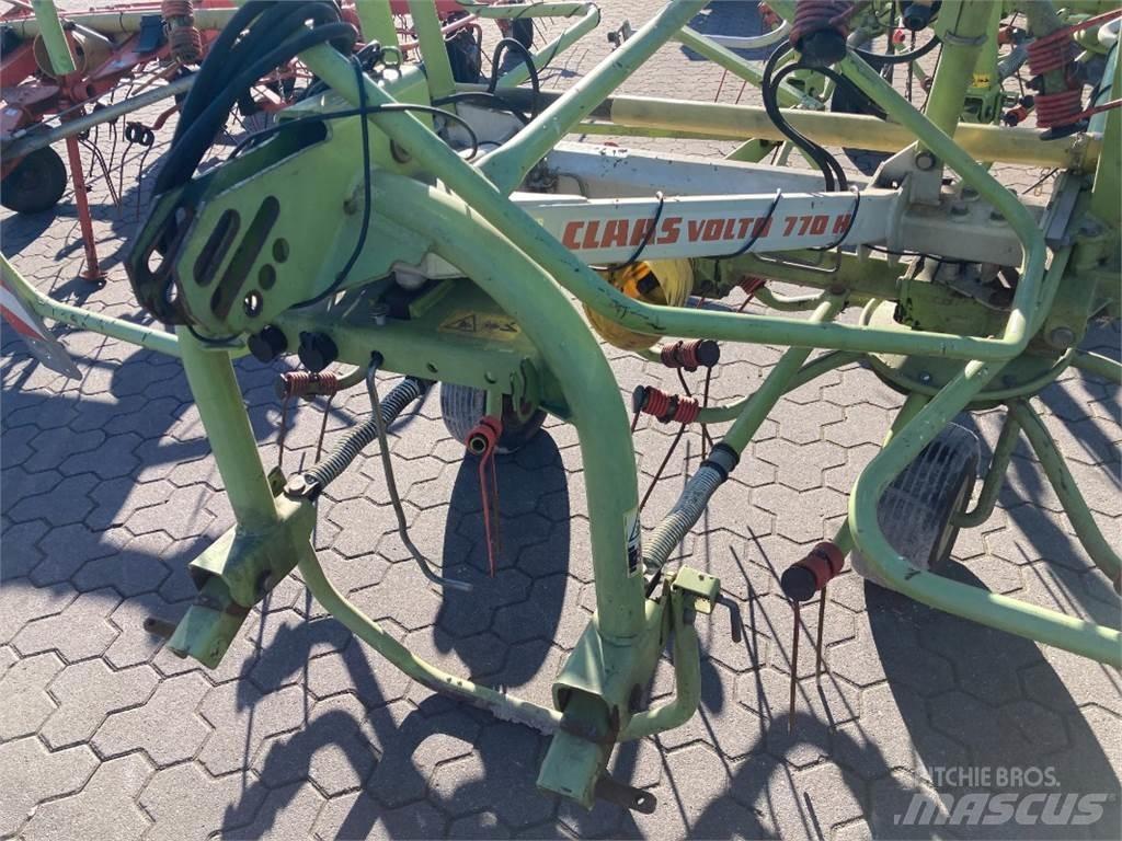 CLAAS Volto 770 Raker og høyvendere