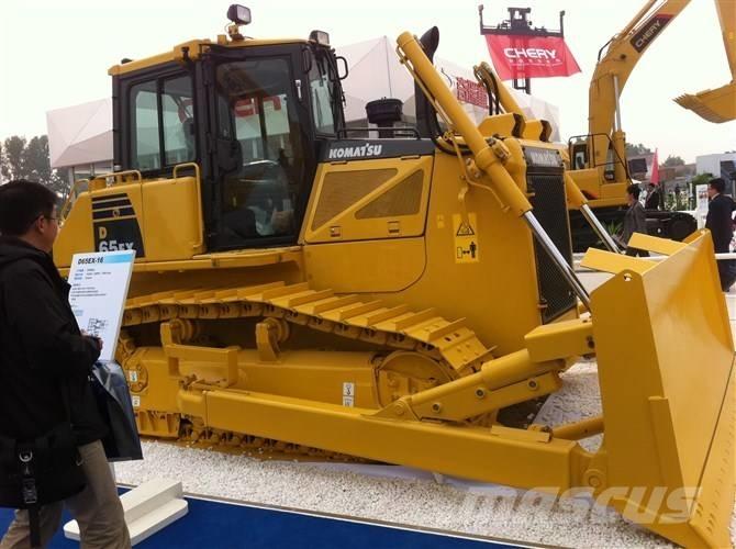 Komatsu d65ex-16 Dozere Beltegående