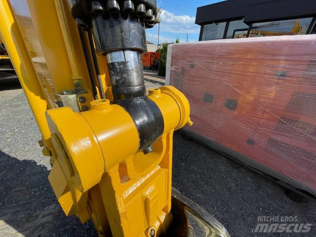 JCB JS 220 XD Beltegraver