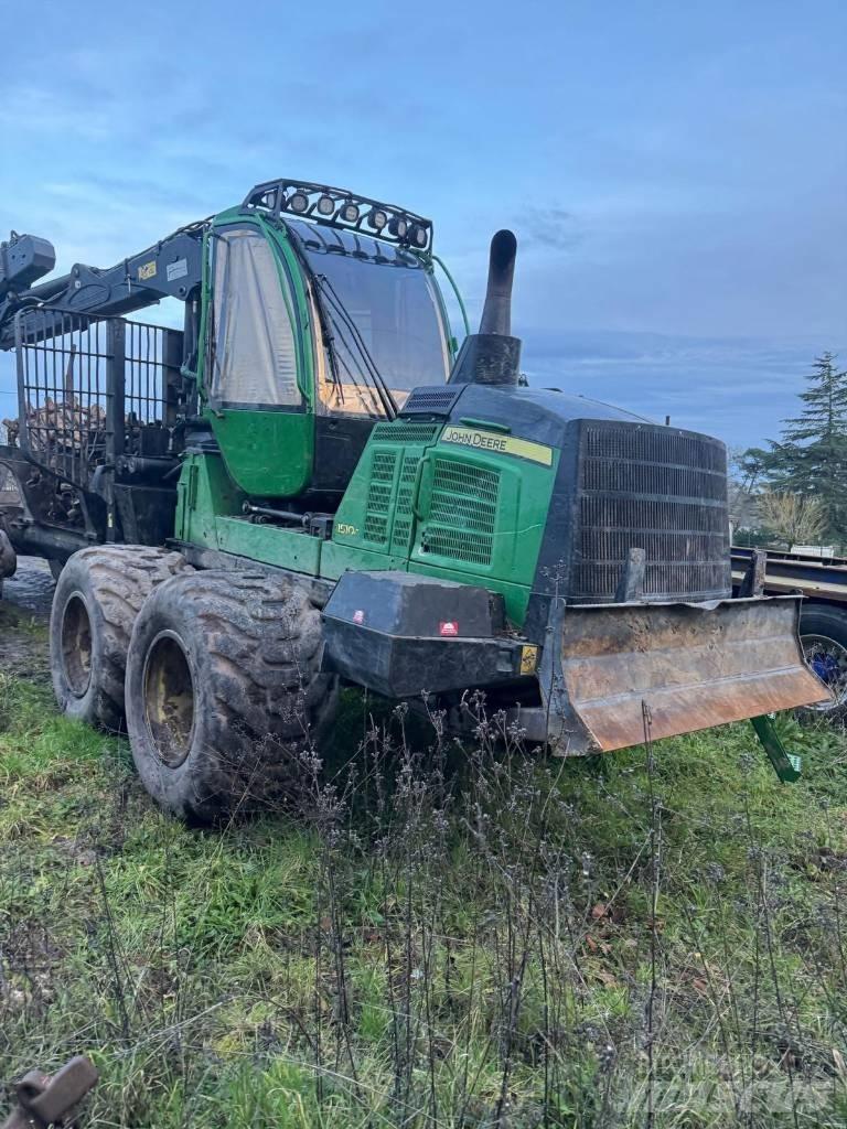 John Deere 1510G Lassbærere