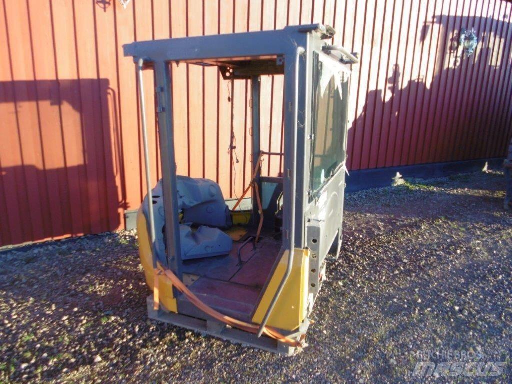  Hytt Volvo L60F Førerhus og Interiør