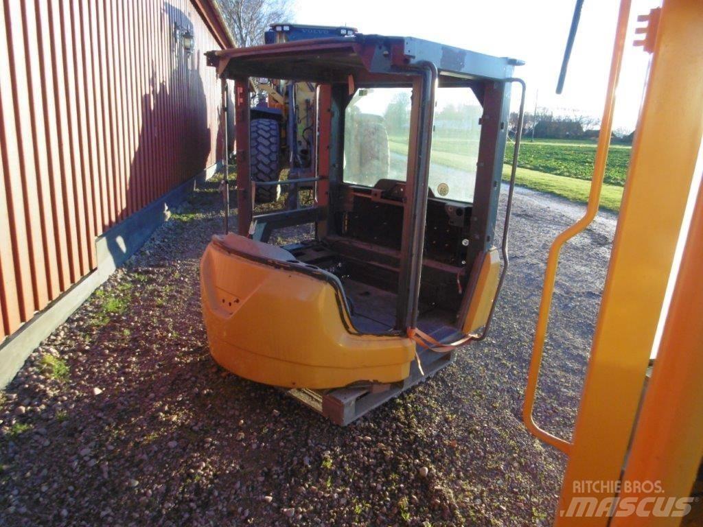  Hytt Volvo L60F Førerhus og Interiør