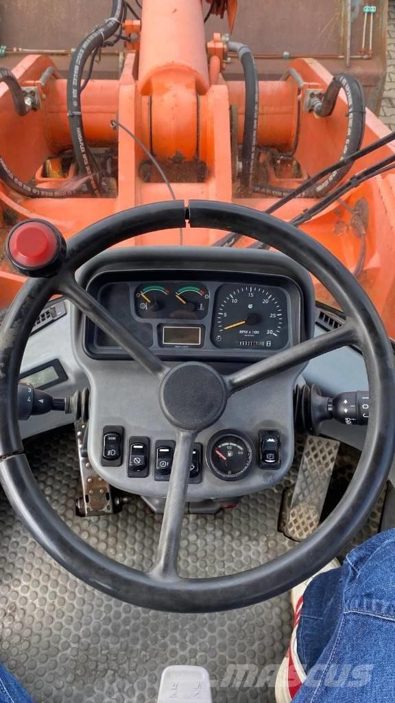 Hitachi LX 210 E Hjullastere