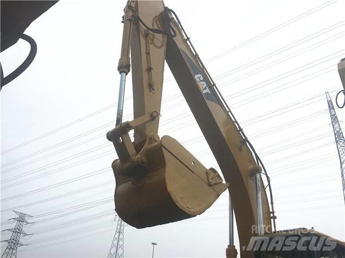 CAT 320 B L Beltegraver