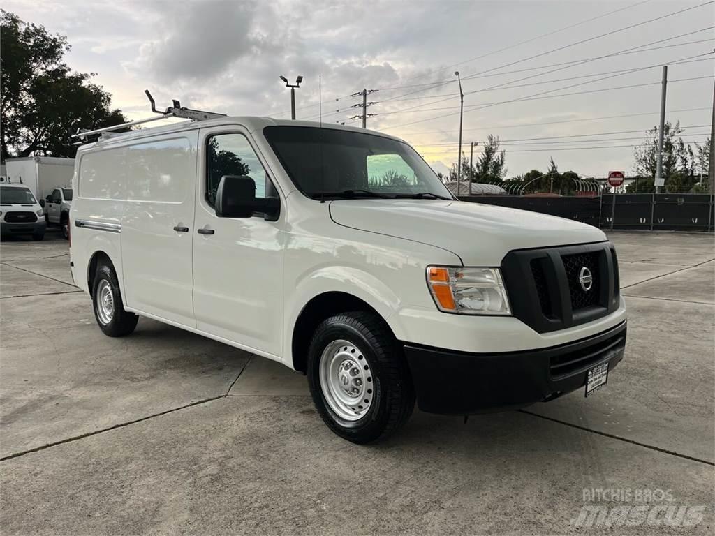 Nissan NV Lette lastebiler