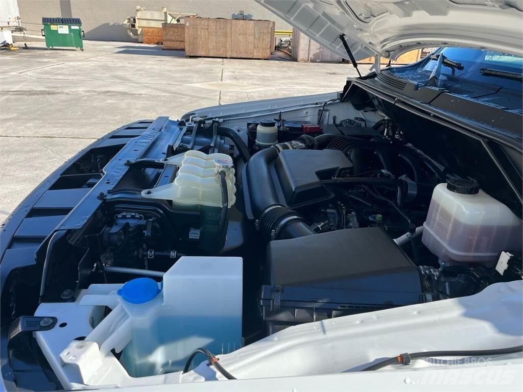 Nissan NV Lette lastebiler