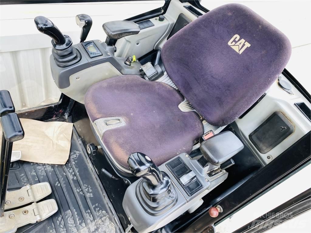 CAT 301.7D Minigravere <7t
