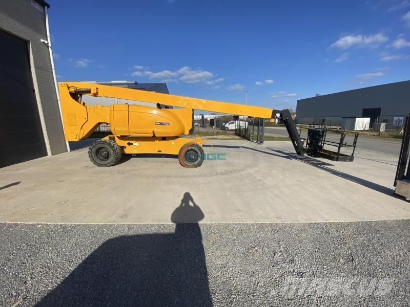 JLG 800AJ Leddede bomlifter