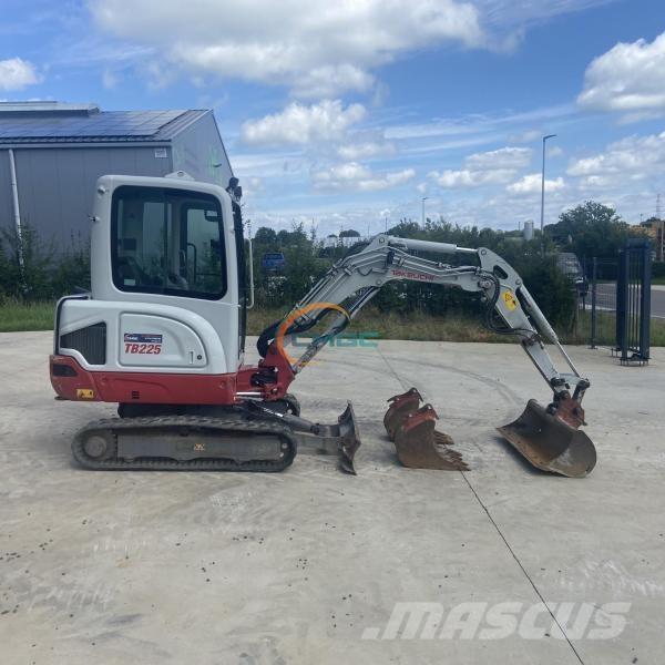 Takeuchi TB225 Hjulgravere