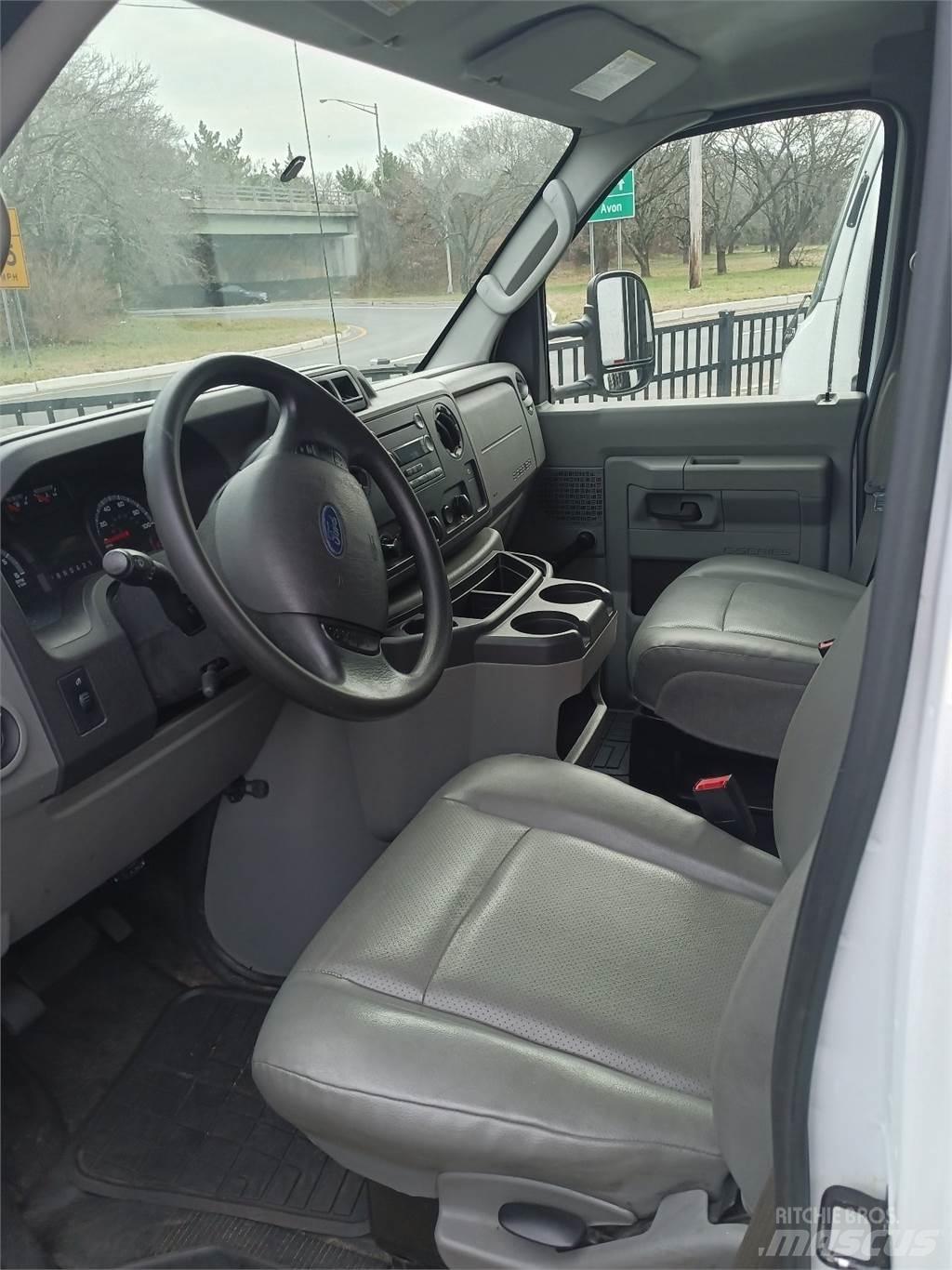 Ford E350 Skapbiler