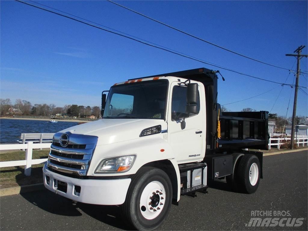Hino 268 Tippbil