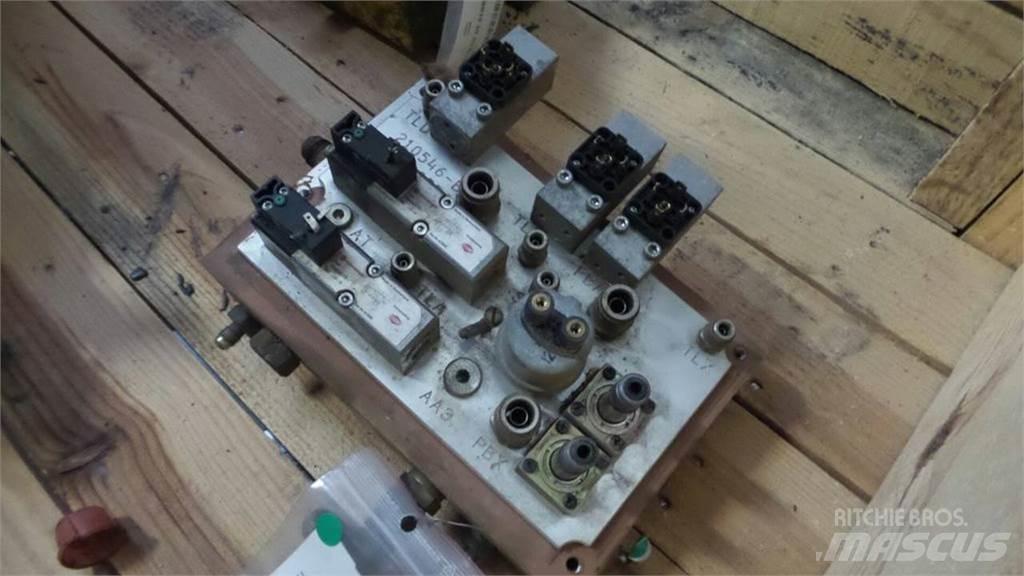Bell B30D Førerhus og Interiør