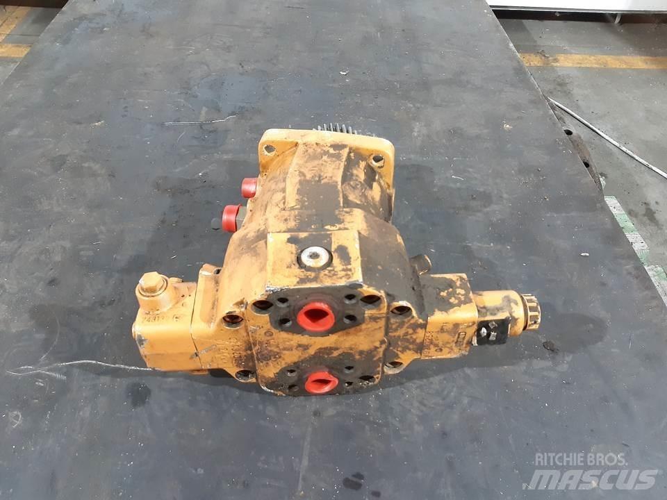 CASE 121D Hydraulikk