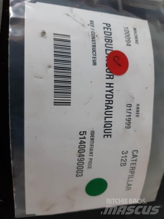 CAT 312B Førerhus og Interiør