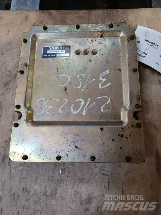 CAT 318C Førerhus og Interiør