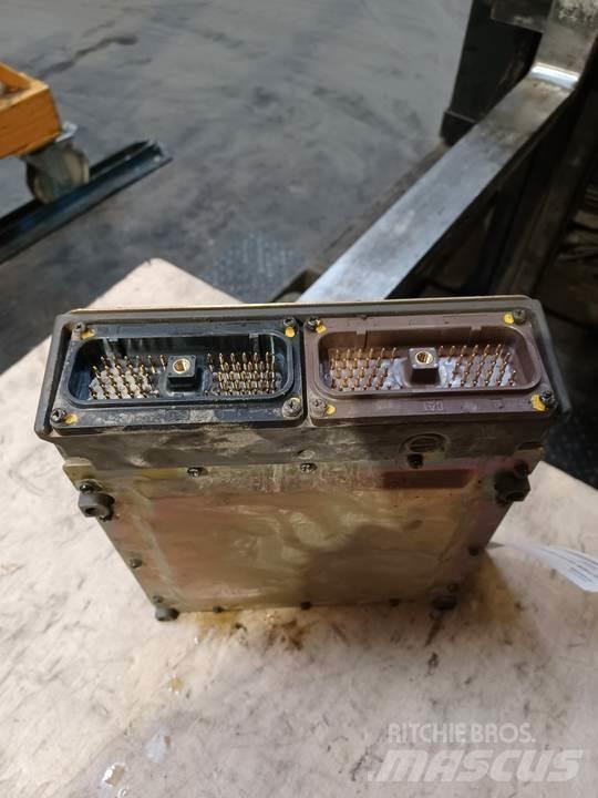 CAT 318C Førerhus og Interiør