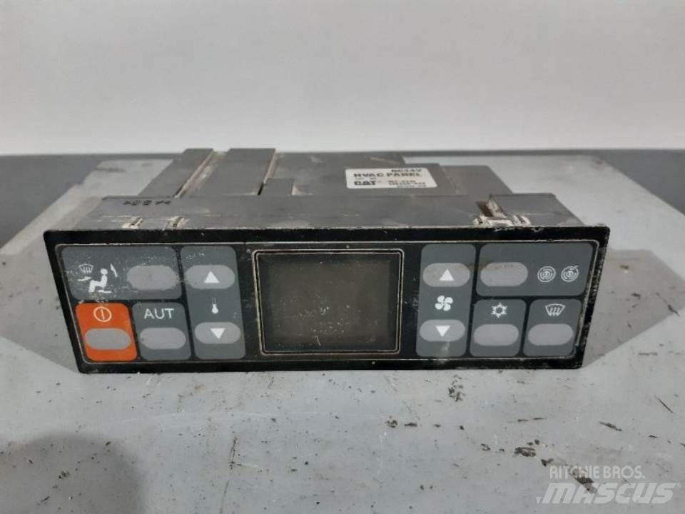 CAT 318C Førerhus og Interiør