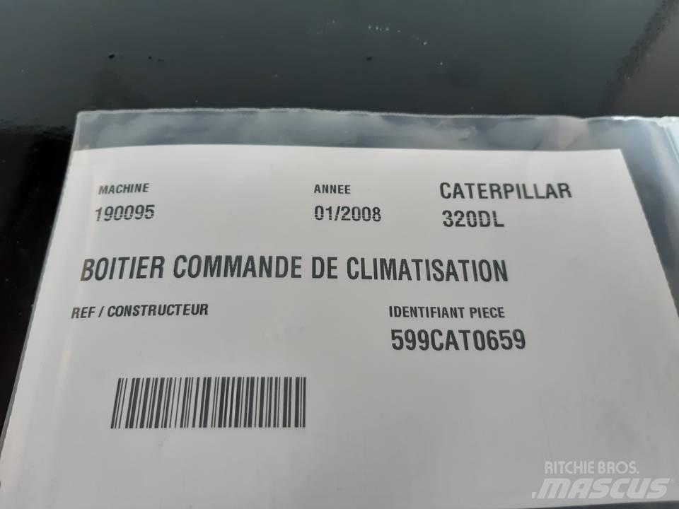 CAT 320DL Førerhus og Interiør