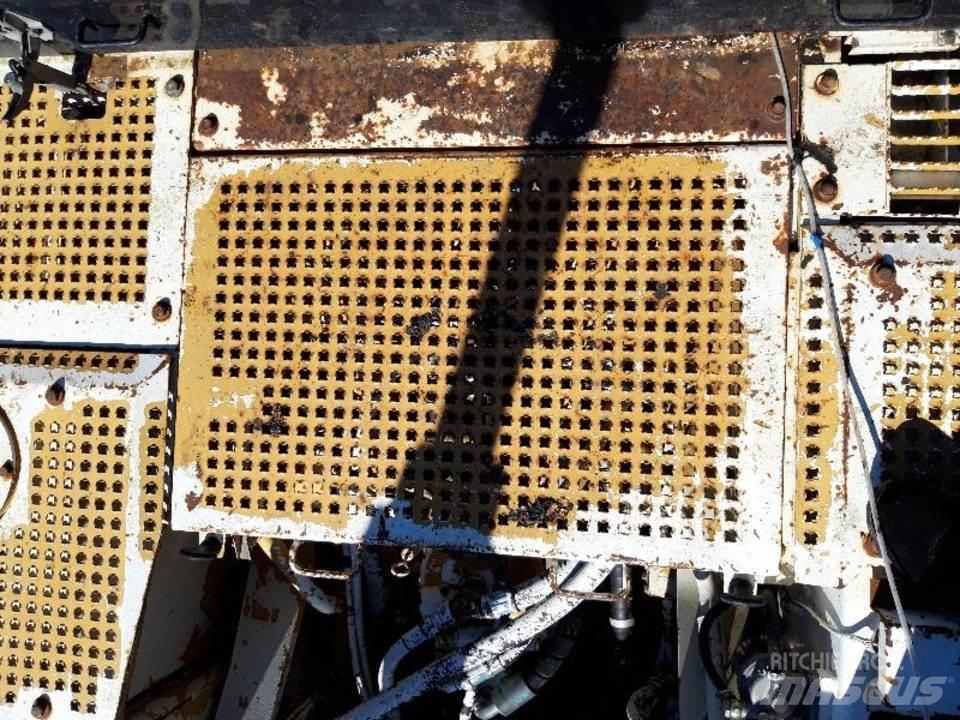CAT 325LN Førerhus og Interiør