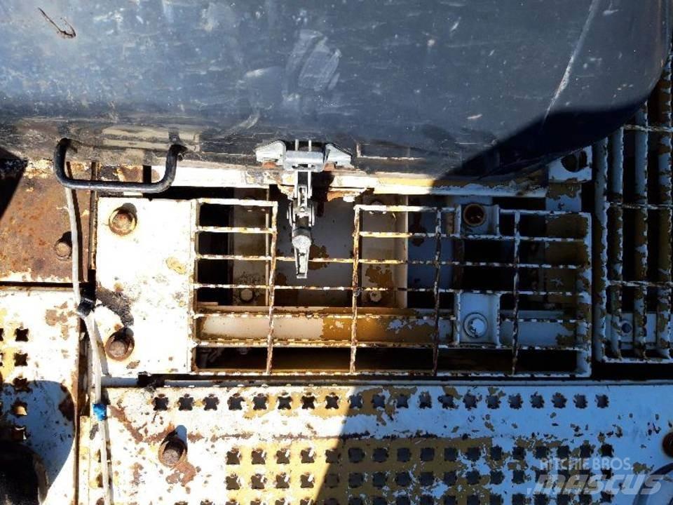 CAT 325LN Førerhus og Interiør