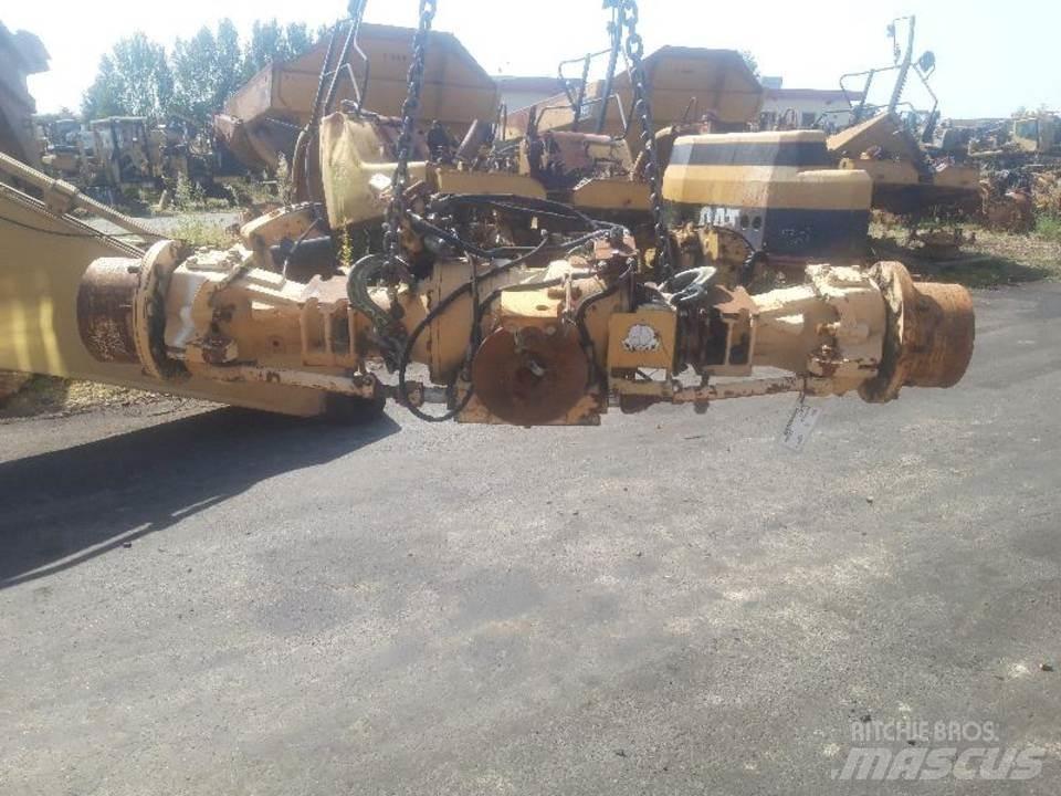 CAT 438B Girkasse
