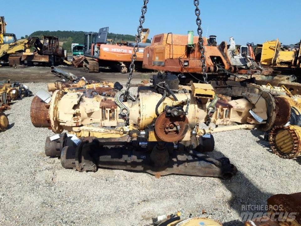 CAT 438B Girkasse