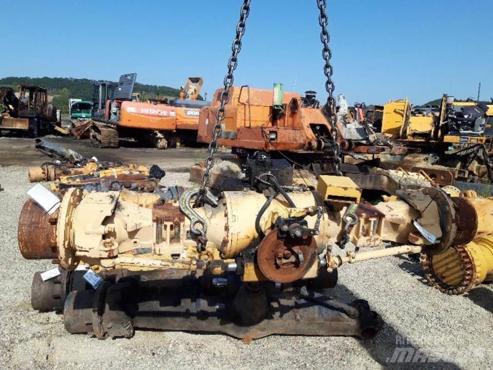 CAT 438B Girkasse