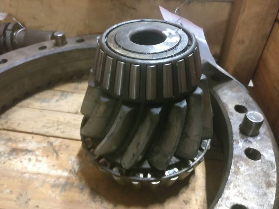 CAT 657B Girkasse