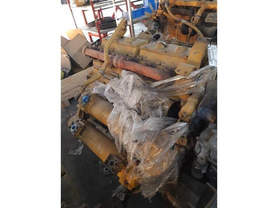CAT 775B Motorer