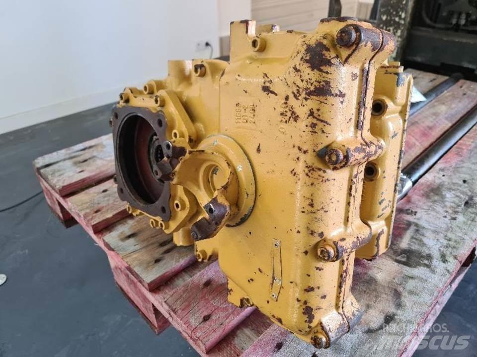 CAT 906H Girkasse
