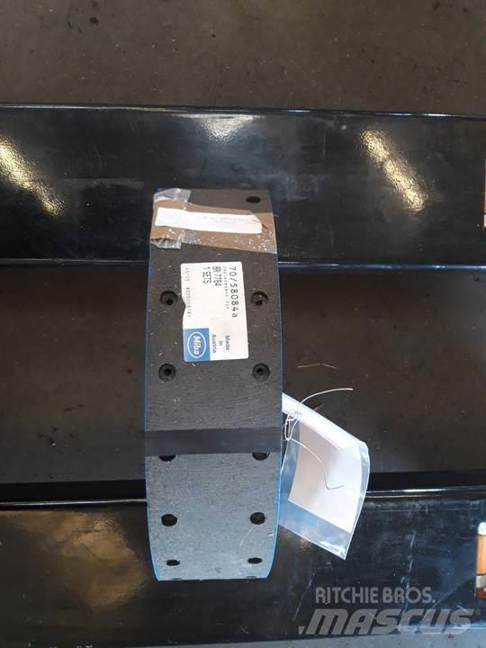 CAT 950 Belter, kjettinger og understell