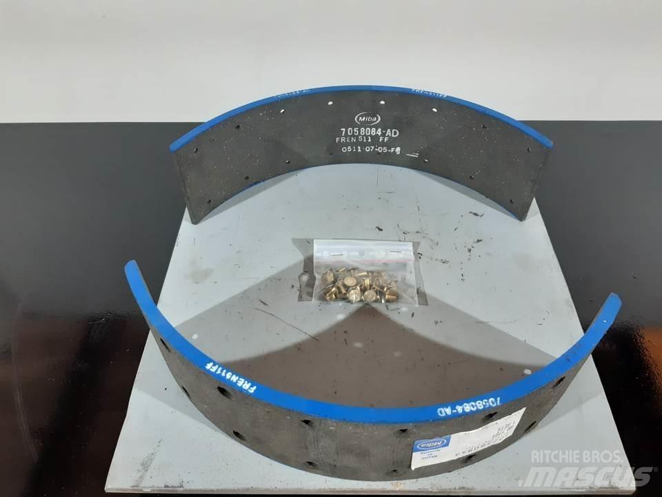 CAT 950 Belter, kjettinger og understell