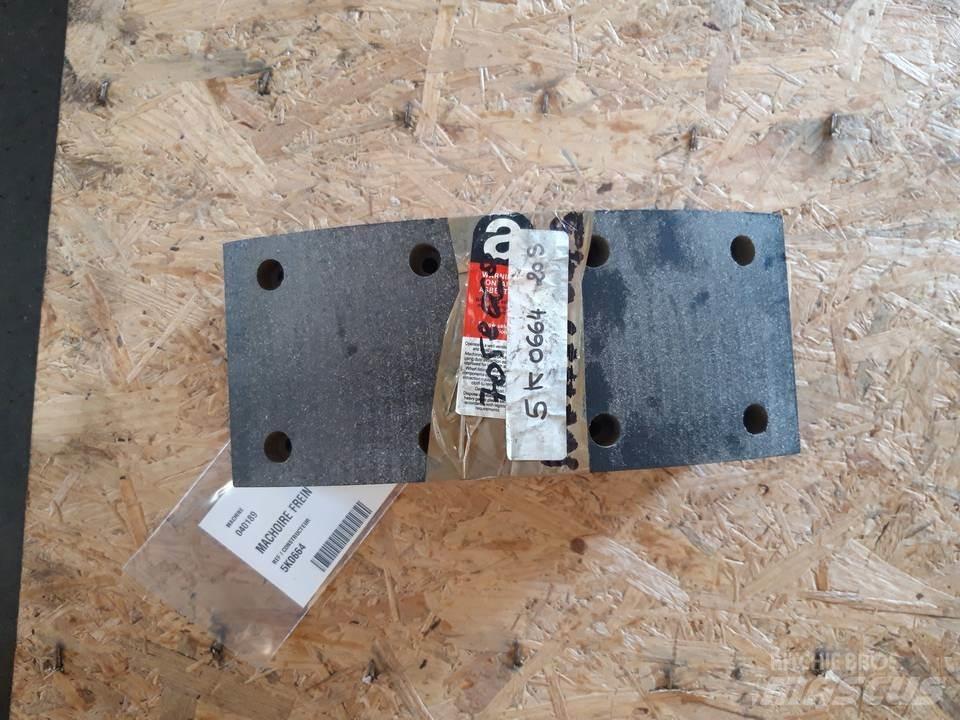 CAT 966C Belter, kjettinger og understell