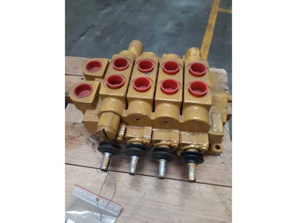 CAT D4H Hydraulikk