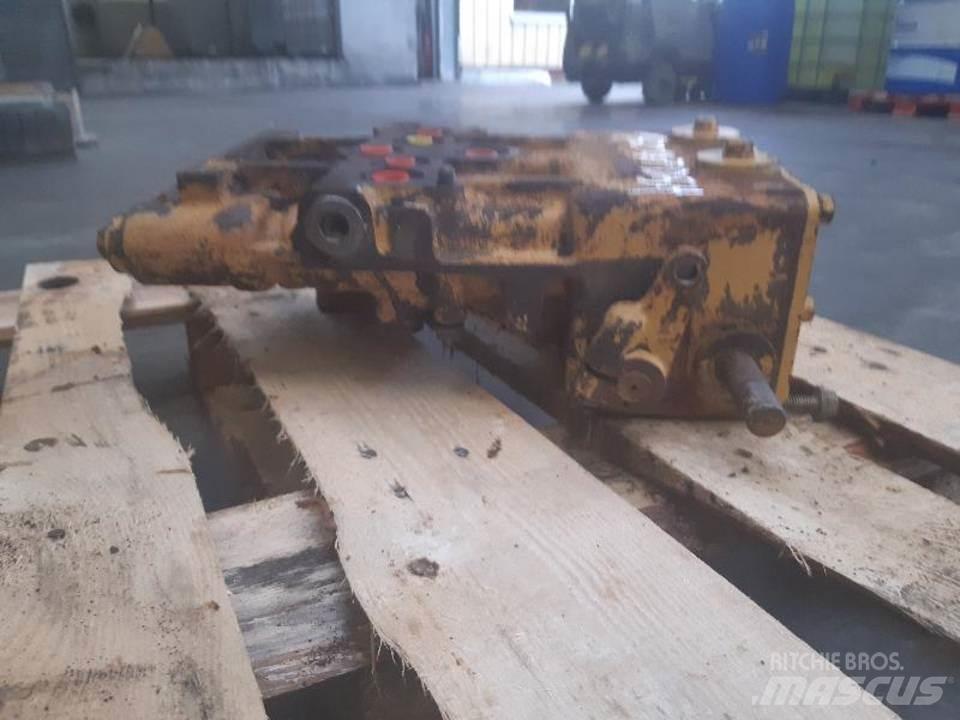 CAT D5H Hydraulikk