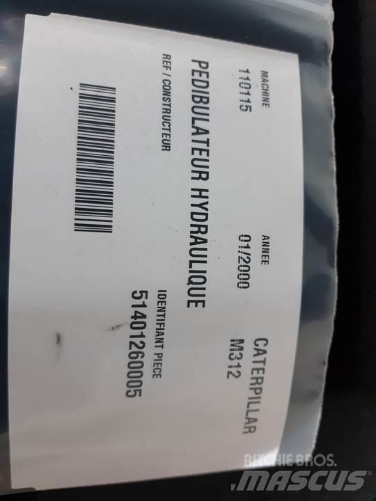 CAT M312 Førerhus og Interiør