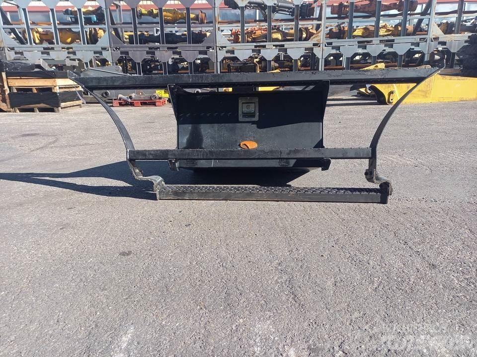 CAT M320F Førerhus og Interiør