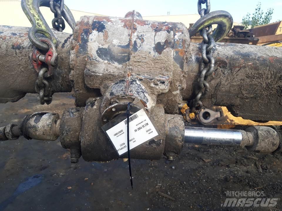 CAT M322C Girkasse