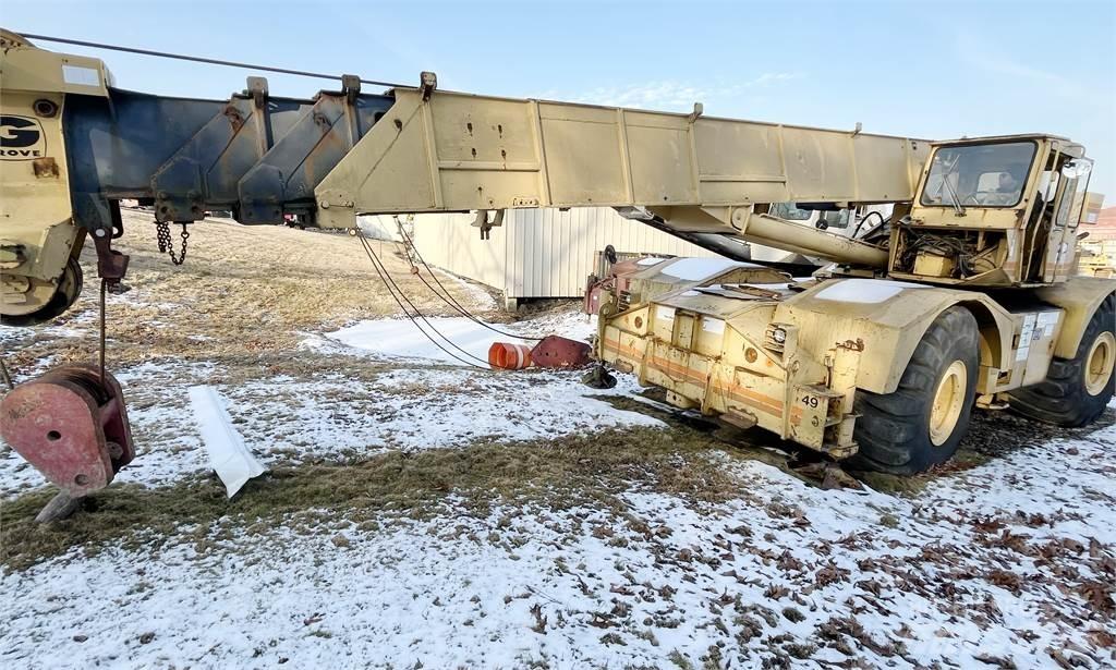 Grove RT65S Røff terreng kraner