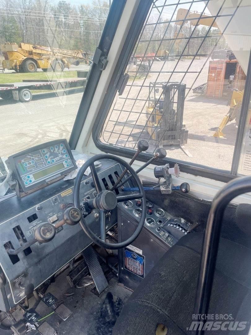 Terex RT 335 Røff terreng kraner