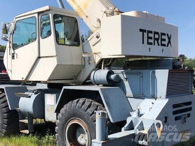 Terex RT230E Røff terreng kraner