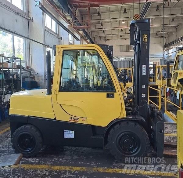 Hyster H5.5 FT Diesel Trucker