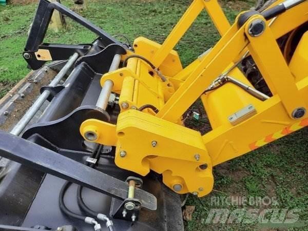 JCB 4CX +Piling Master Traktorgravere