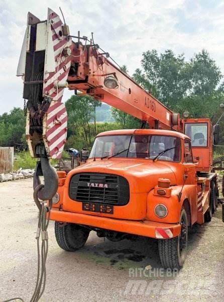 Tatra AD16 Kranbil